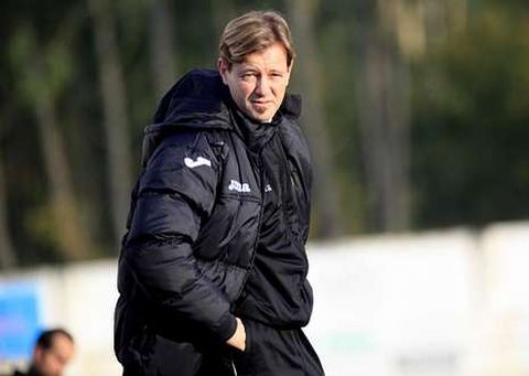 Mosquera no podr� contar para el partido de ma�ana ni con Ra�l A��n ni con Denis.