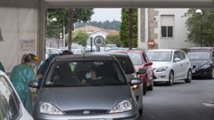 Afluencia a los cribados y pruebas para detectar covid en Santiago