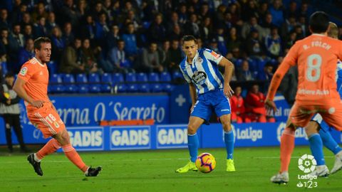 Christian Fernandez Folch David Simon Deportivo Real Oviedo Riazor.Christian vigila un ataque de David Simn