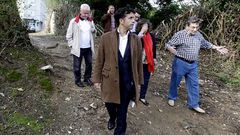 El alcalde y representantes vecinales recorrieron ayer la zona dentro del plan de barrios.
