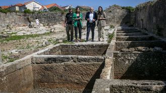 Representantes de la Mancomunidade Barbanza Arousa visitaron las obras de regeneraci&oacute;n de la salazonera del Touro
