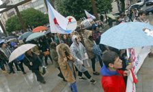 Os participantes na manifestaci�n non deixaron de berrar consignas durante o percorrido<span lang= es-es >. </span>