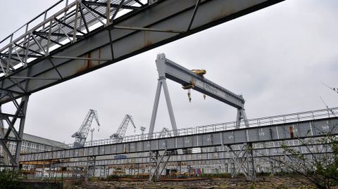 PARQUE DE LAMINADO Y GR�A P�RTICO DE NAVANTIA FENE