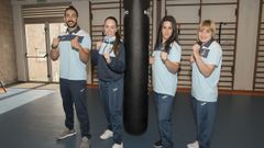 Paty, segunda por la derecha