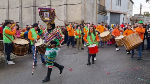 El folin Os Labregos (en la imagen) organiza el desfile.