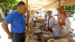 Feiriantes, labregos e gaiteiros na feira do Mosteiro