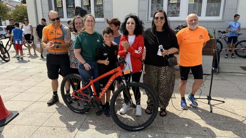 Al finalizar la prueba cicloturista hubo entrega de regalos.