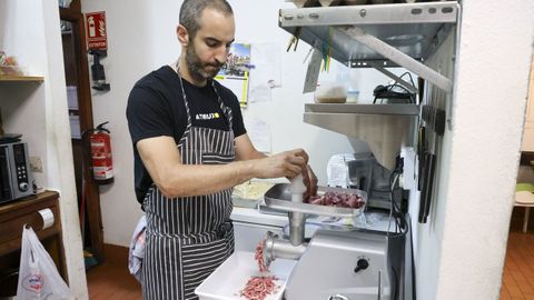 El picado para las hamburguesas.