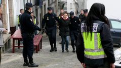 Espectacular operaci�n policial en Betanzos