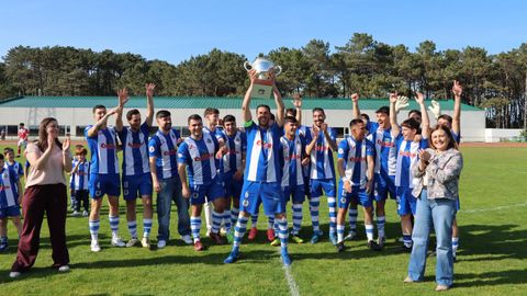 El Puebla levant� el t�tulo de liga antes del partido.