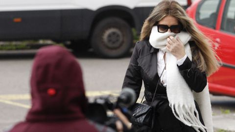 La Miss Asturias vinculada a �balos, Claudia Montes, sale de los juzgados de Gij�n para testificar por el ?caso Koldo?