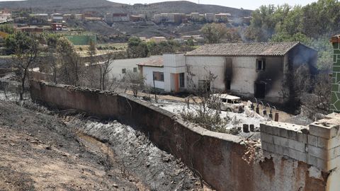Una vivienda a las afueras de Moros afectada por el fuego originado en Ateca