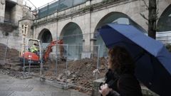 El cruceiro, en su ubicaci�n original, antes de su traslado provisional al interior del recinto