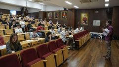 Fotografa de los exmenes de la ABAU en la facultad de Derecho del campus de Ourense.