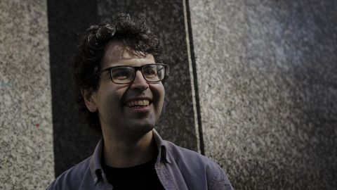 Xabier Garc�a est� realizando su tesis doctoral sobre los nanogeneradores. 