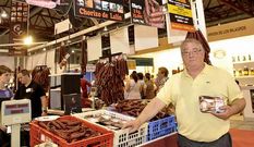 <span lang= es-es >Chorizos para preparar en 3 minutos en microondas</span>. Las bandejas de Jos� Antonio y Nilo (en la foto), listas para cocinar. 