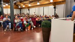 La asamblea de la plataforma sanitaria de Valdeorras llenó el multiusos de O Barco.