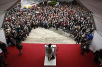 Los carteristas aprovechan aglomeraciones de gente como la de este domingo en Sober. 