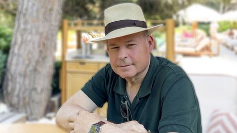 Pepe Roib�s foi asesor do Concello de Lousame con Teresa Villaverde como alcaldesa.