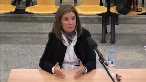 La mujer de B�rcenas: �Todo lo que hace mi marido me parece bien�