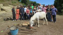 Participantes en el campo de voluntariado en A Laracha 