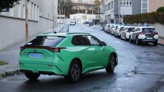 Un VTC circulando por una calle de A Coru�a