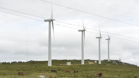 Foto de archivo de un parque eólico en Dumbría, municipio en el que se asentarán nuevos proyectos