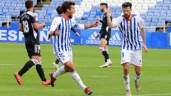 Quiles, con el dorsal 11, celebra un gol