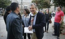 Juan Manuel Rey, en el centro, antes de la asamblea del PSOE celebrada el pasado 6 de abril. 