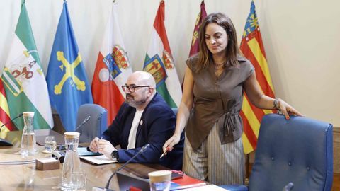 La presidenta de la Diputaci�n, Carmela L�pez, con el vicepresidente, Efr�n Castro