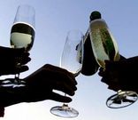 Cava y cotill�n nunca faltan.