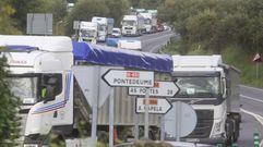Los transportistas del carb�n, en foto de archivo, han sido afectados por el par�n de la t�rmica pontesa