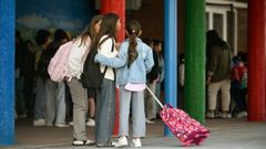 <span lang= gl >A educacin, na foto de arquivo o inicio de curso no CEIP de Silleda,  o sector que centra a maiora das propostas</span>