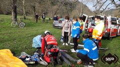 Rescate de una mujer en Salas.