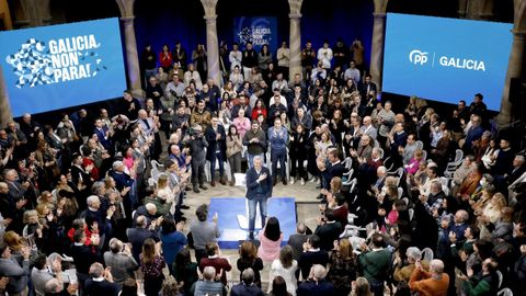 Alfonso Rueda, tras ser proclamado candidato del PP a la presidencia de la Xunta, en enero del 2024. 