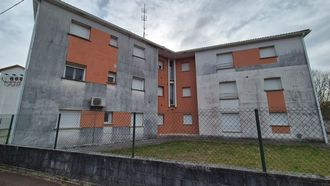 Viviendas en el antiguo cuartel de Caldelas de Tui