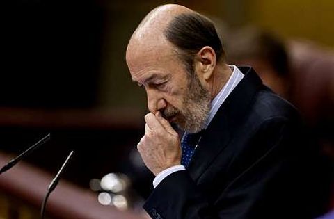 Rubalcaba se neg� a retocar su equipo directivo tras los errores cometidos en Ponferrada.