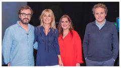 Pedro Feijoo y Domingo Villar, en un coloquio en TVE con Arantza Portabales y Cayetana Guill�n Cuervo alrededor de la pel�cula �La playa de los ahogados�.