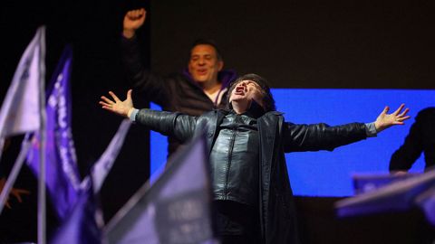 El presidente de Argentina, Javier Milei, gesticula durante el cierre de campa�a de su partido