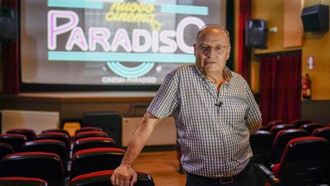 Ernesto Romero en su Novocine de Leiro