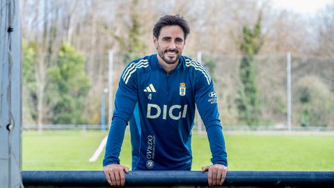 David Costas posa para La Voz de Asturias en El Requex�n