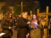 V�a Crucis nocturno por las calles de Ribadeo. 