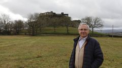 Celso Snchez no seu espazo, o Castelo de Maceda