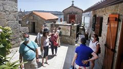 Combarro obliga a usar mascarilla y multa a todo el que no la lleve en su casco hist�rico
