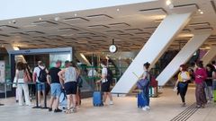 Imagen de archivo de pasajeros en la estaci�n de tren de Vigo