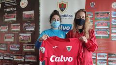 El Berganti�os femenino arranca hoy la liga en Segunda gallega. A mayores de la plantilla ya conocida (formada por 20 jugadoras), vestir�n la el�stica rojilla Laura (en la imagen a la izquierda) y B�rbara Caama�o, de Esteiro. La primera juega de centrocampista o defensa y procede del Esteirana. La segunda, extremo, llega desde As Mi�das y el Atl�tico Arousana.