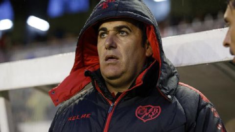 Sandoval en el encuentro del Rayo ante el UCAM