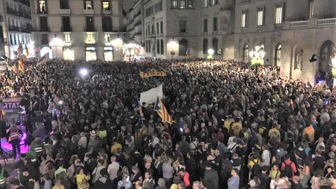 Concentracin en la plaza de Sant Jaume de Barcelona convocada por Asamblea Nacional Catalana y los CDR 