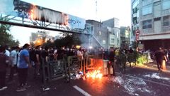 Foto de archivo de las protestas por la muerte de Mahsa Amini en Tehern.