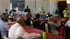 La corporaci�n municipal de Viveiro aprob� este mi�rcoles una moci�n de apoyo a la reivindicaci�n del comit� de Alcoa San Cibrao en la que se insta al Gobierno a cumplir los acuerdos en el Parlamento de Galicia y el Congreso de los Diputados para la intervenci�n p�blica temporal de la planta